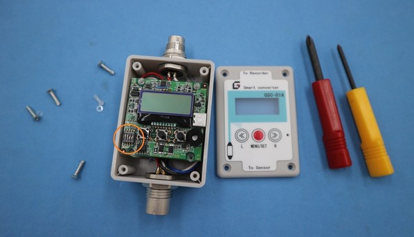 スマート湿度計GHT-01Aのアナログ出力電圧を変えるディップスイッチの場所