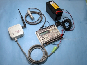 データロガーGTR-04Gの傾斜センサと無線機の接続例(バッテリ駆動)
