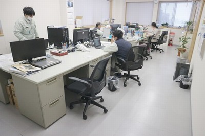 ジオテクサービスの阿賀野Lab（あがのラボ）の設計・開発・販売を行う事務フロアーの様子